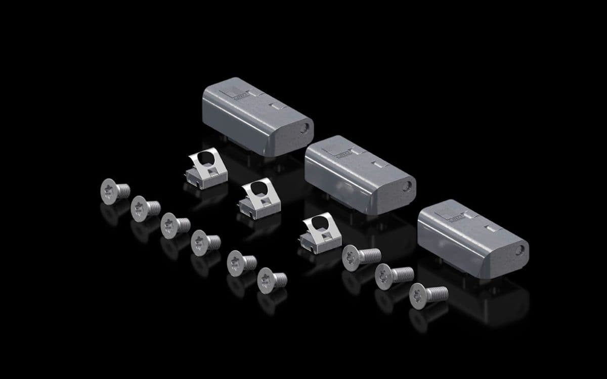 Rear panel hinge