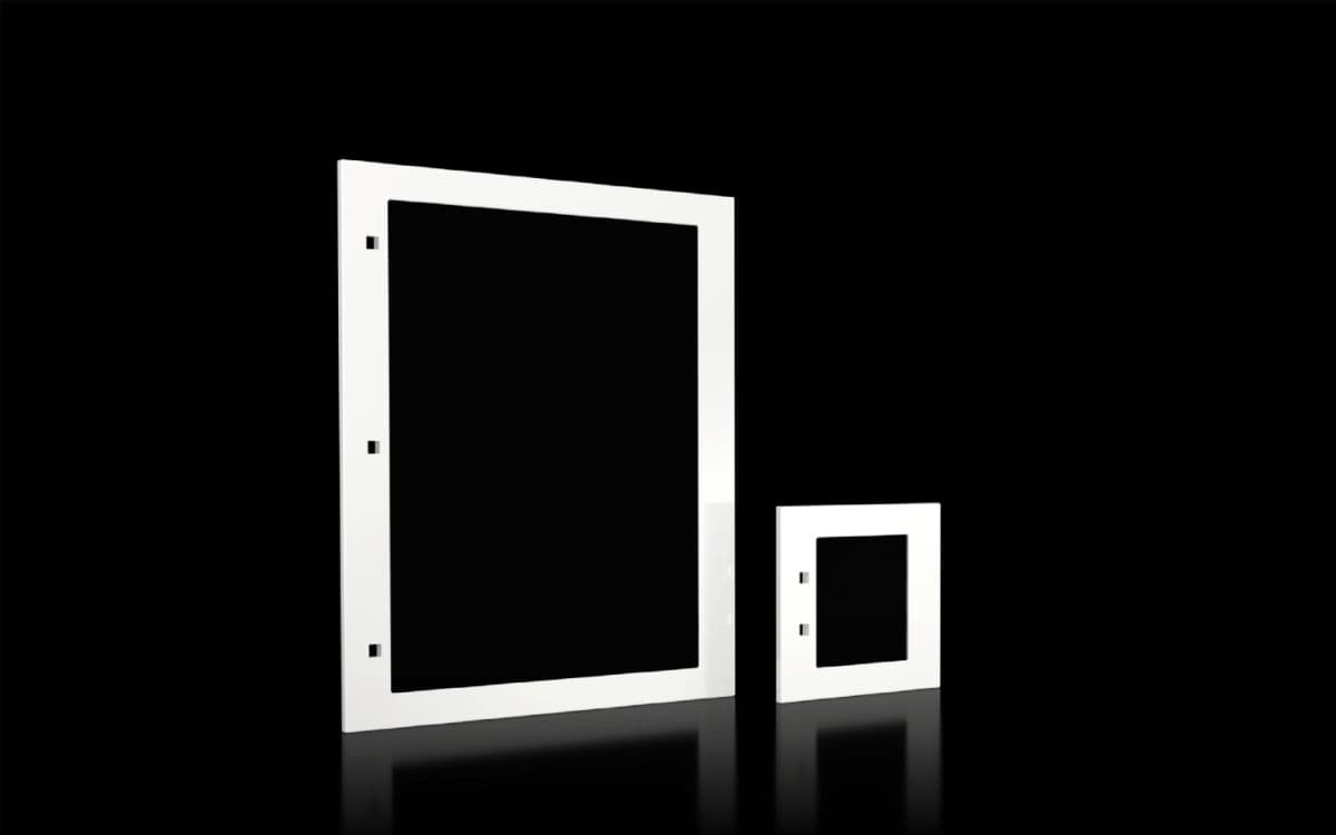 Glazed door for AX plastic