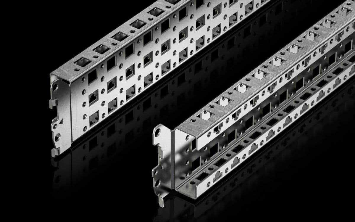 Punched section مع شفة تركيب، 23 x 64 mm لـ VX، VX IT، VX SE، AX بلاستيكي