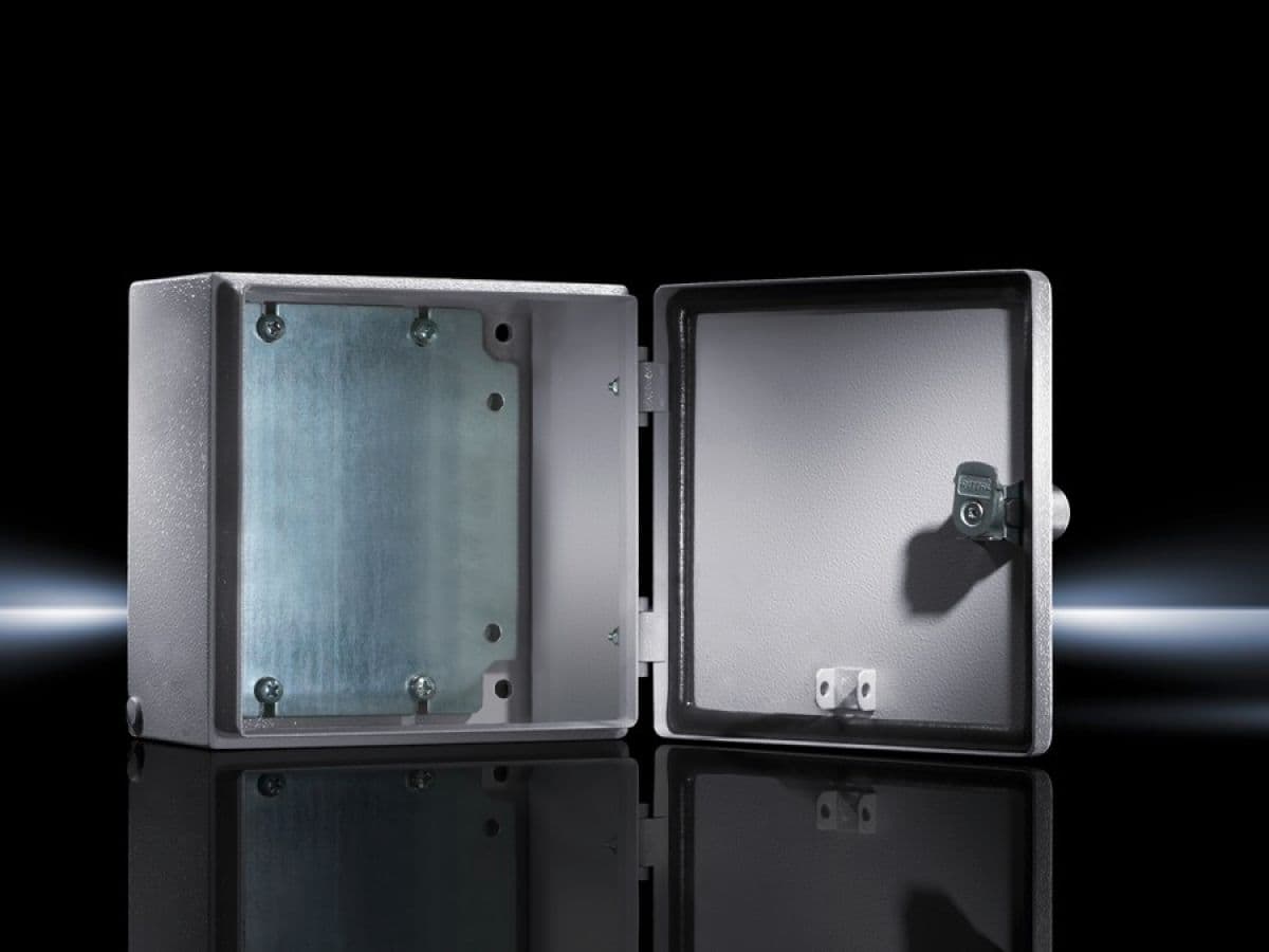 Cam lock for EB