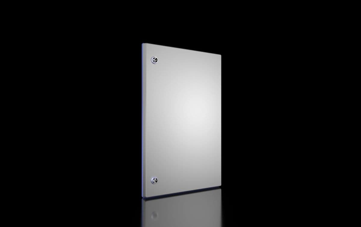 Door for compact enclosure HD